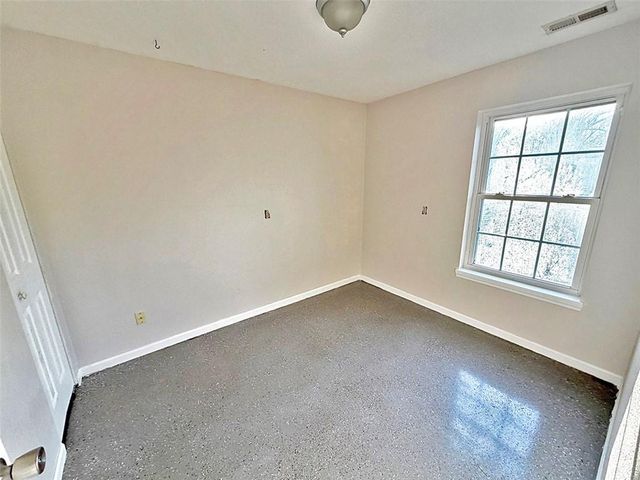 456 NW 151st Road, Clinton, MO 64735