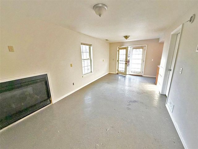 456 NW 151st Road, Clinton, MO 64735