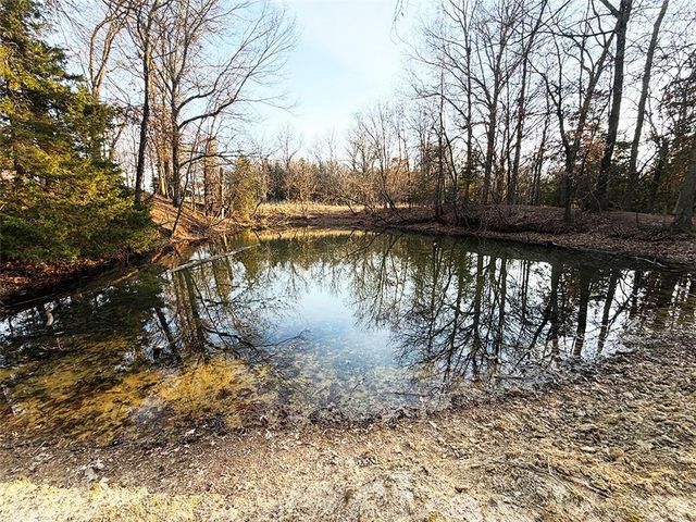 456 NW 151st Road, Clinton, MO 64735