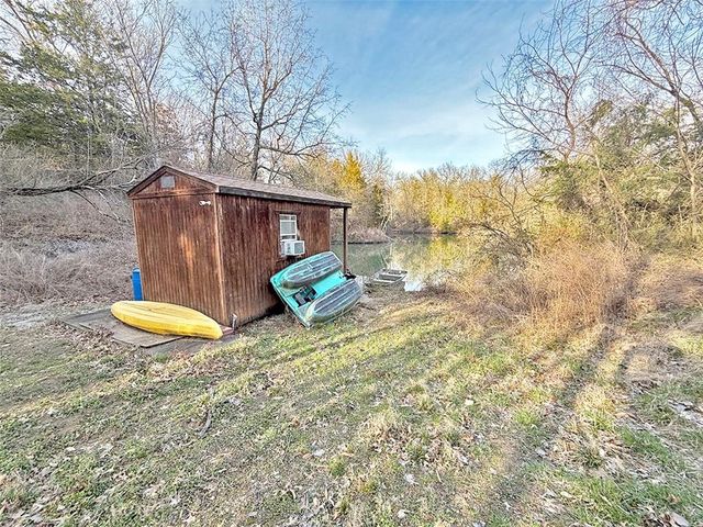 456 NW 151st Road, Clinton, MO 64735
