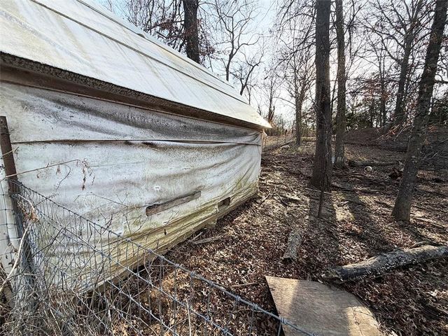 456 NW 151st Road, Clinton, MO 64735