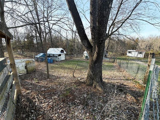 456 NW 151st Road, Clinton, MO 64735