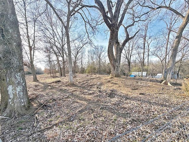 456 NW 151st Road, Clinton, MO 64735