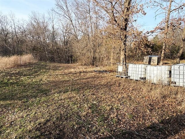 456 NW 151st Road, Clinton, MO 64735