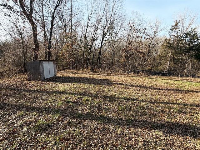 456 NW 151st Road, Clinton, MO 64735