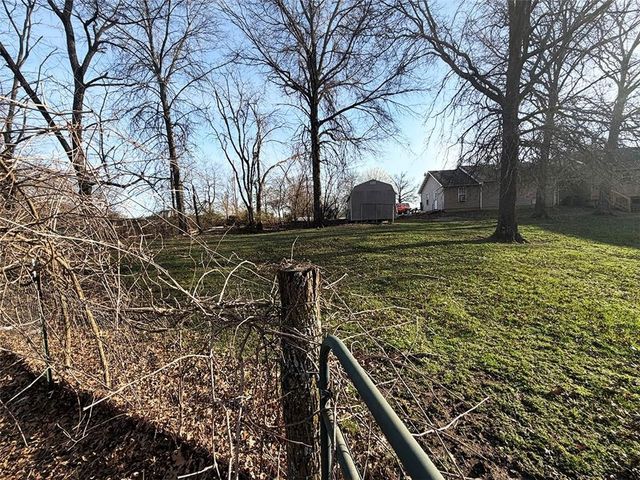 456 NW 151st Road, Clinton, MO 64735