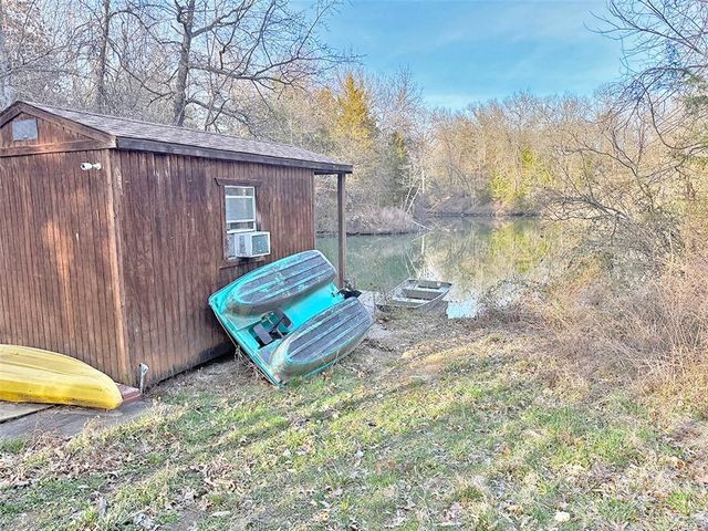 456 NW 151st Road, Clinton, MO 64735