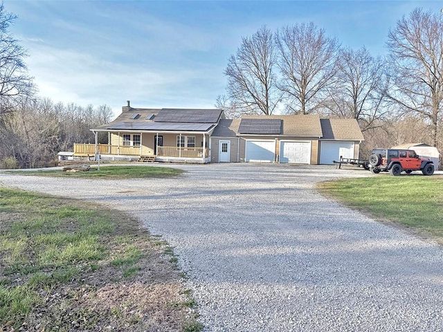 456 NW 151st Road, Clinton, MO 64735