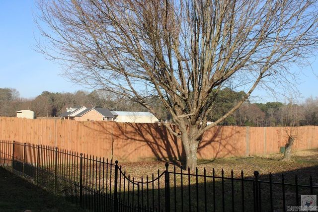 1467 Earnest Rd, Texarkana, TX 75503