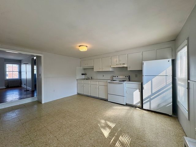 158 Adams St 3, Newton, MA 02458