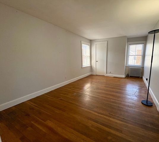 158 Adams St 3, Newton, MA 02458