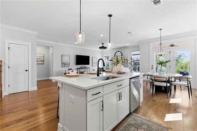 203 Sunshower Ridge, Canton, GA 30114