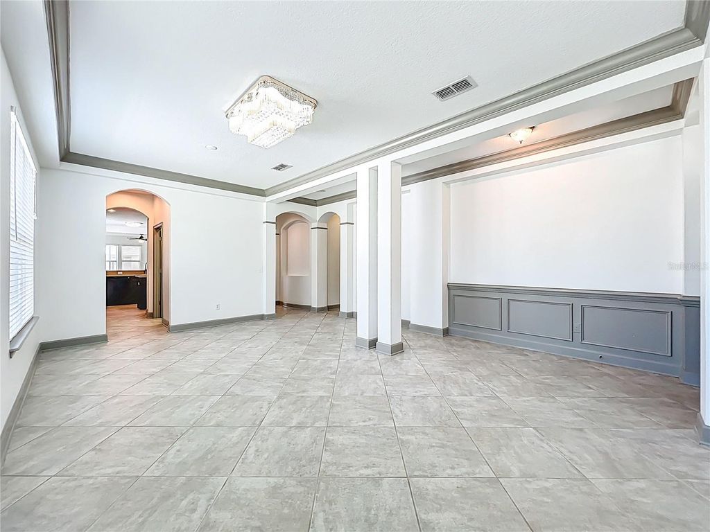 Image 11 of property listing at 6953 TETTENHALL LANE, Windermere, FL 34786