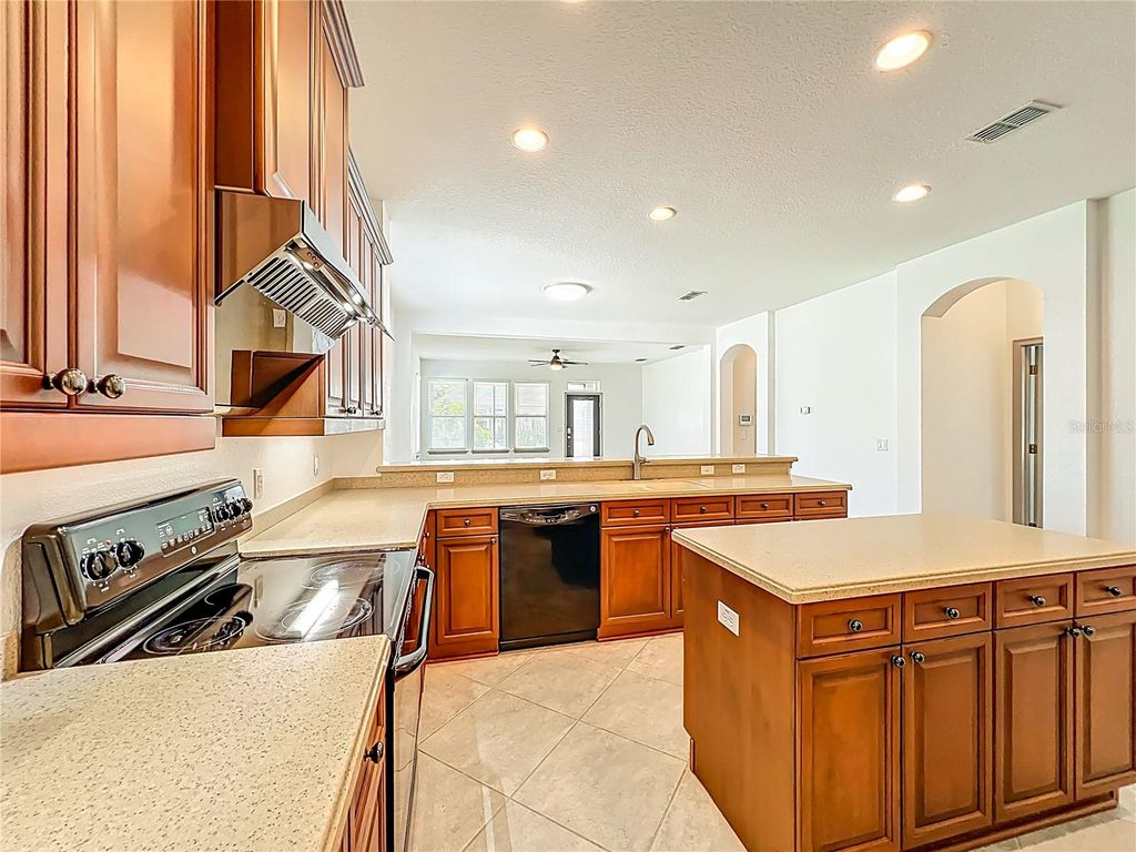 Image 17 of property listing at 6953 TETTENHALL LANE, Windermere, FL 34786