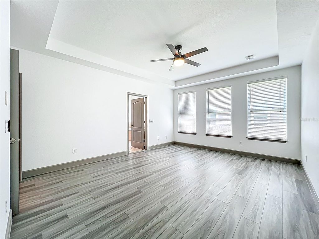 Image 32 of property listing at 6953 TETTENHALL LANE, Windermere, FL 34786