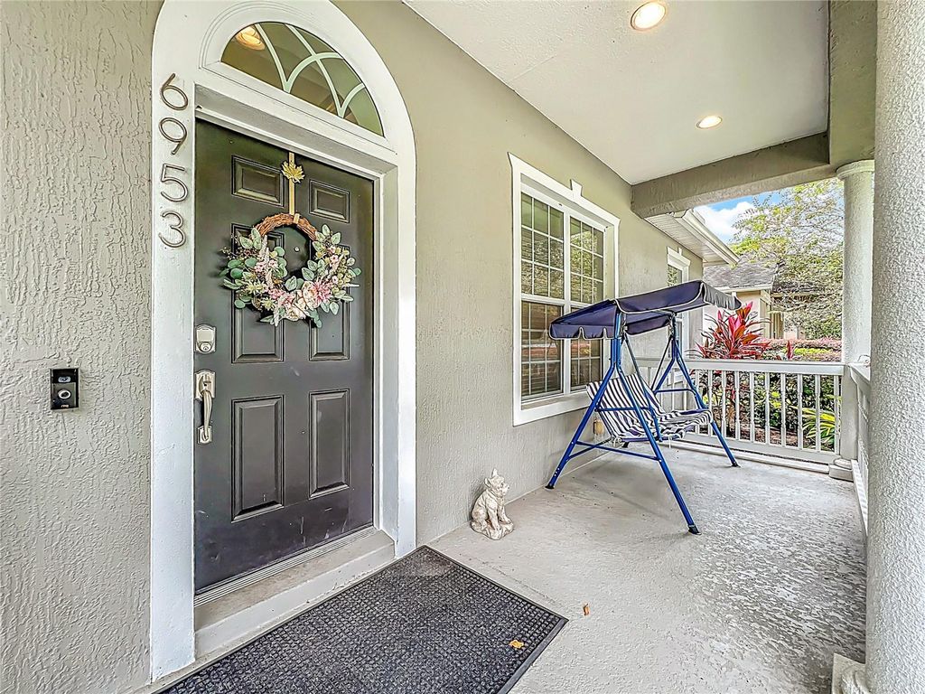 Image 6 of property listing at 6953 TETTENHALL LANE, Windermere, FL 34786