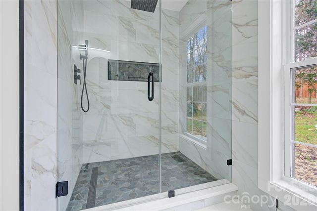 8900 Blaydon Drive, Charlotte, NC 28227