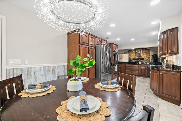 5351 Gathering Oaks Ct, Jacksonville, FL 32258
