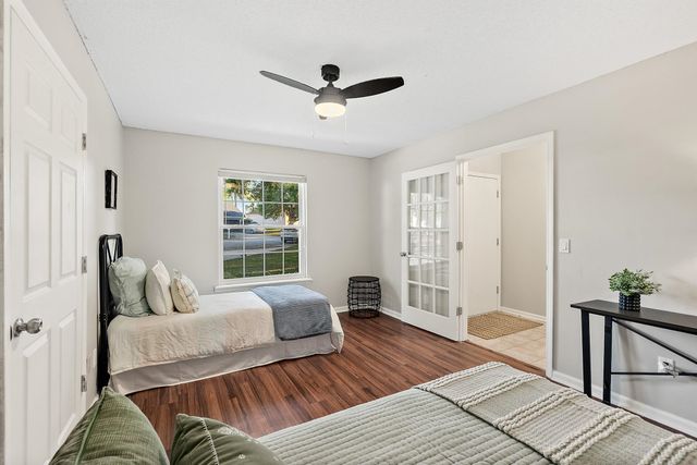 5351 Gathering Oaks Ct, Jacksonville, FL 32258