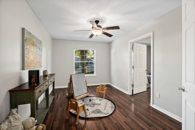 5351 Gathering Oaks Ct, Jacksonville, FL 32258