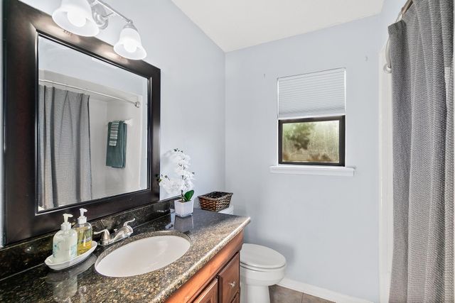 5351 Gathering Oaks Ct, Jacksonville, FL 32258