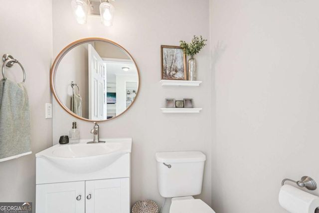 605 Silverberry Lane, Sugar Hill, GA 30518