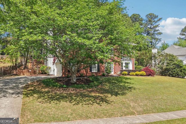 605 Silverberry Lane, Sugar Hill, GA 30518