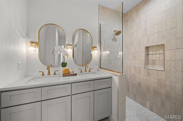 6405 Hancock Avenue, St Louis, MO 63139