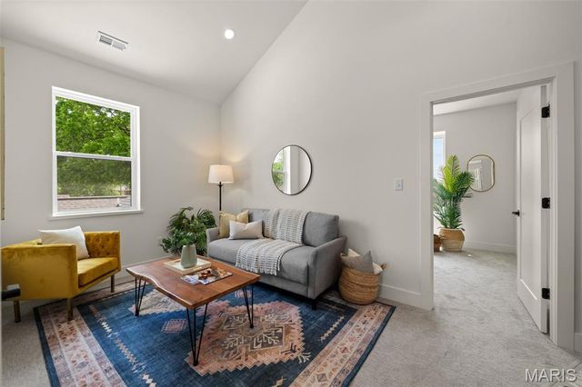 6405 Hancock Avenue, St Louis, MO 63139