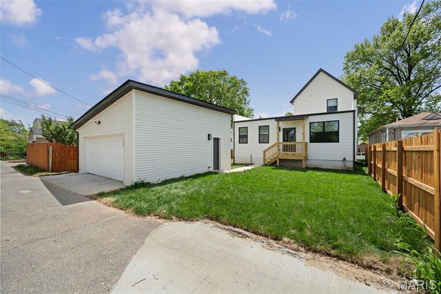 6405 Hancock Avenue, St Louis, MO 63139