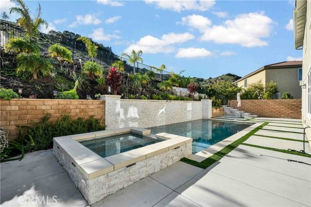 2872 Santa Fiora, Corona, CA 92882