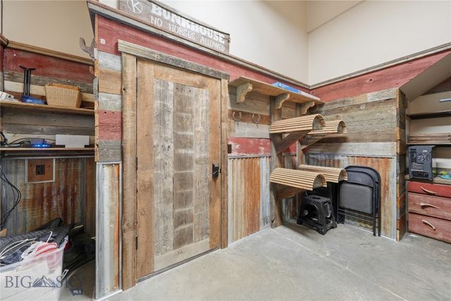 696 Belle Creek Road, Belgrade, MT 59714