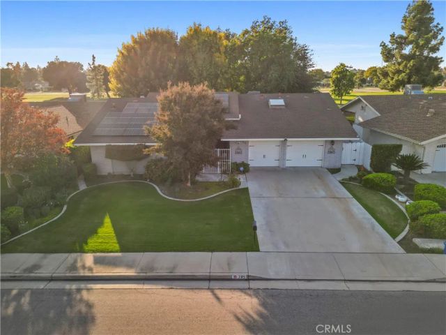 705 Bermuda Street, Bakersfield, CA 93309