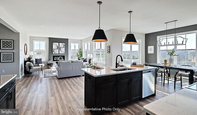 104 NOTTING HILL CT, Mechanicsburg, PA 17050