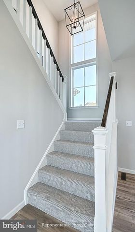 104 NOTTING HILL CT, Mechanicsburg, PA 17050