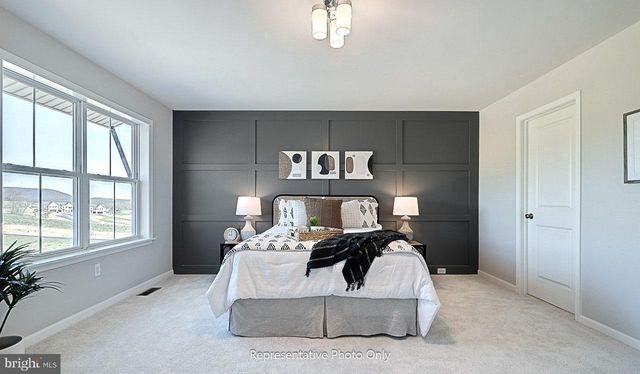 104 NOTTING HILL CT, Mechanicsburg, PA 17050