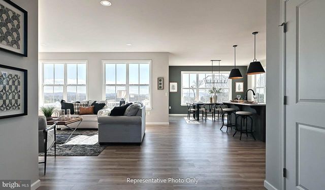 104 NOTTING HILL CT, Mechanicsburg, PA 17050