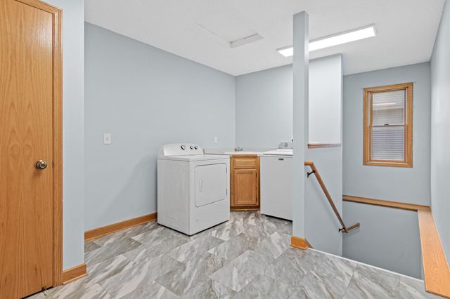 59 Dakota Avenue, Elko New Market, MN 55054