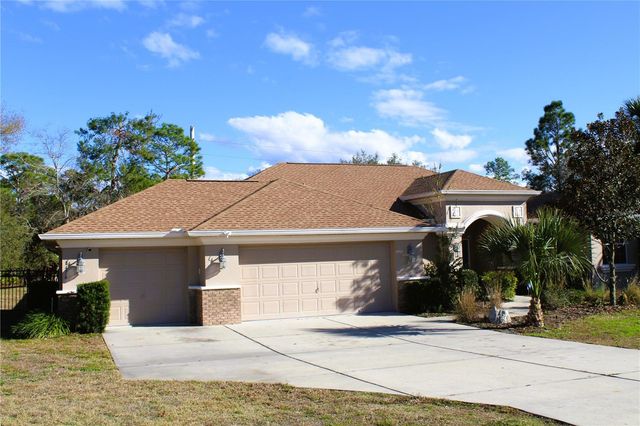 8476 MADRID ROAD, Weeki Wachee, FL 34613