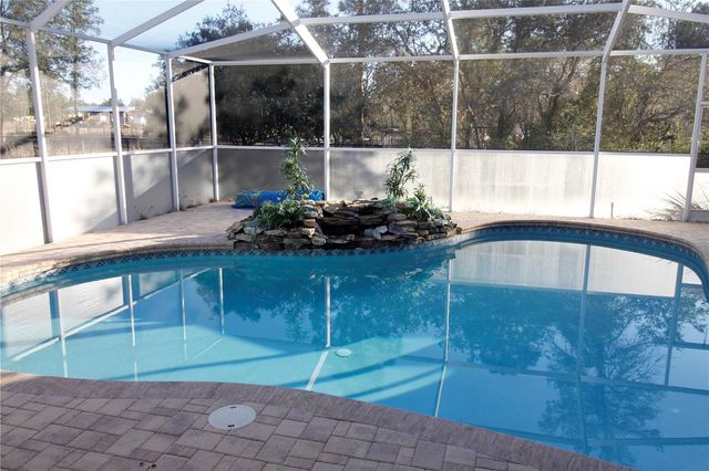 8476 MADRID ROAD, Weeki Wachee, FL 34613