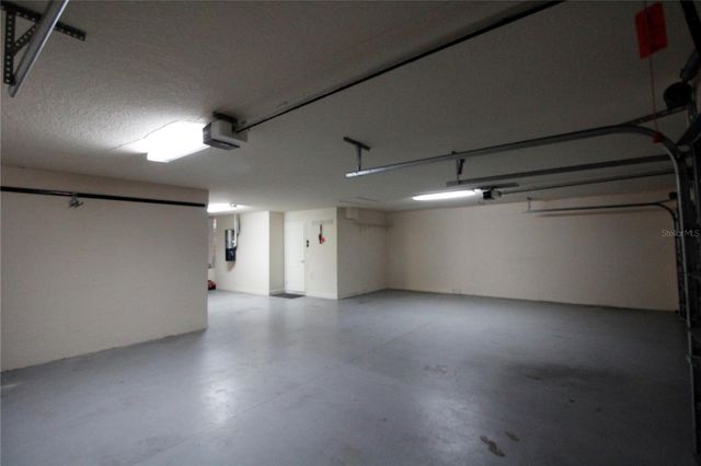 8476 MADRID ROAD, Weeki Wachee, FL 34613