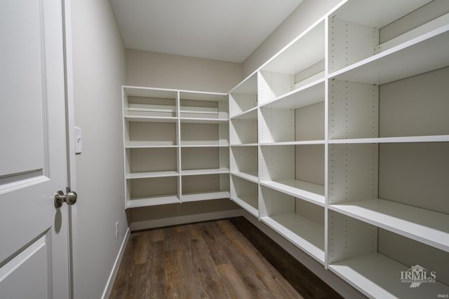 2805 W Preserve Lane, Muncie, IN 47304