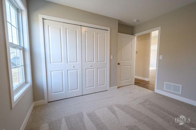 2805 W Preserve Lane, Muncie, IN 47304