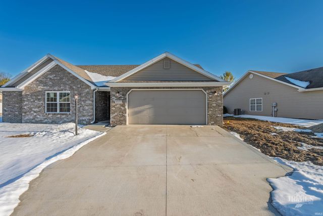 2805 W Preserve Lane, Muncie, IN 47304