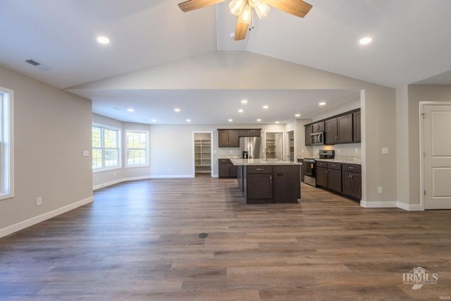 2805 W Preserve Lane, Muncie, IN 47304