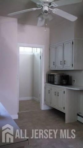 15 Dix Street, New Brunswick, NJ 08901