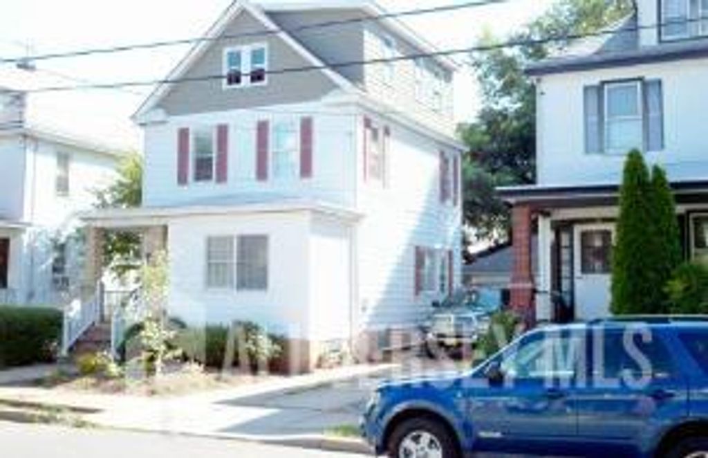 15 Dix Street, New Brunswick, NJ 08901