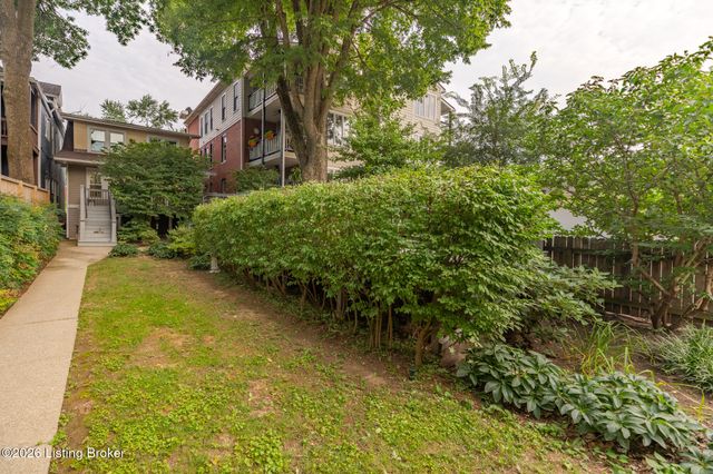 2019 Bonnycastle Ave, Louisville, KY 40205
