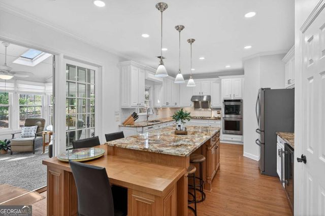 6460 Rutherford Place, Suwanee, GA 30024