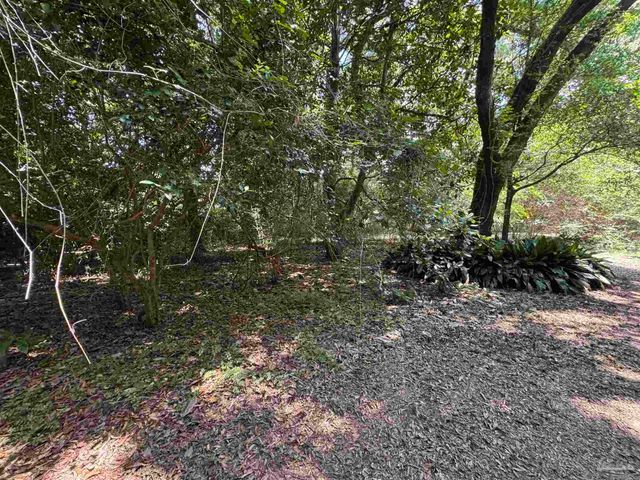 6305 W Jackson St, Pensacola, FL 32506